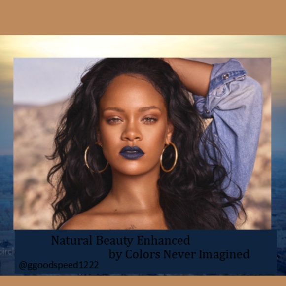 The Girl With Kaleidoscope Eyes Accessories - Natural Beauty Enhanced Blues Mystery Box